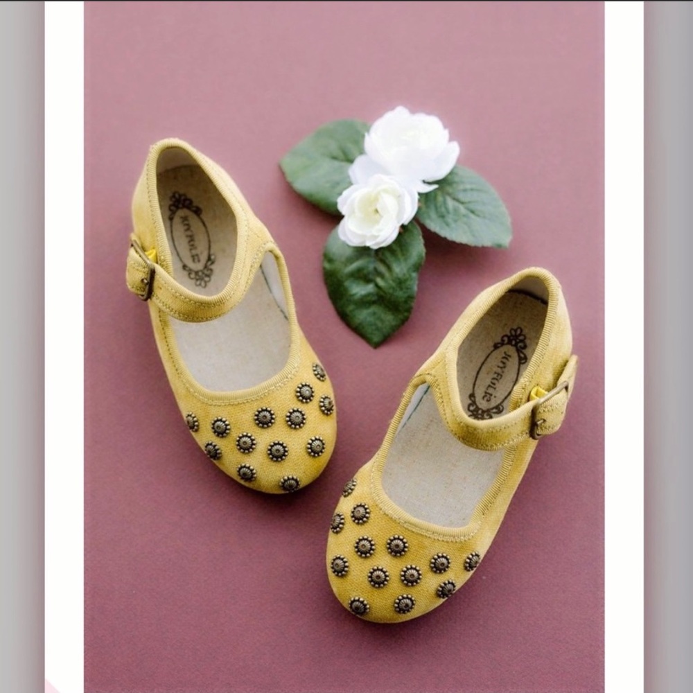 NEW Joyfolie ‘Hazel’ Golden Mustard (Sable) Studded Ballet Flats (3Y)